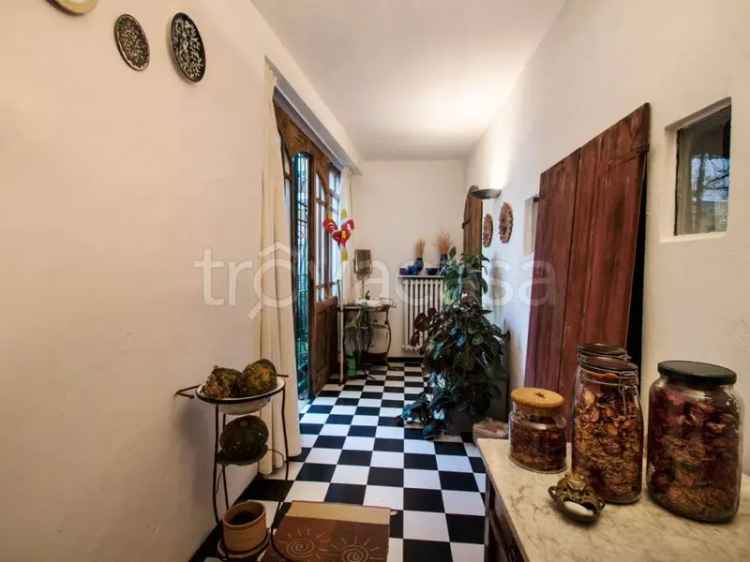 Casa Indipendente Gaino Vista Lago 400mq