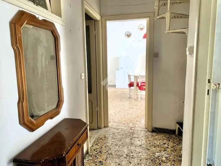 Quadrilocale in vendita Farnese centro storico