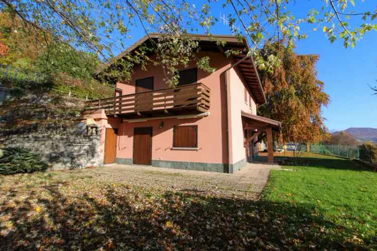 Villa in Vendita Alta Valle Intelvi con Giardino e Vista Panoramica