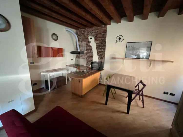 Monolocale Ristrutturato vicino Universita Brescia