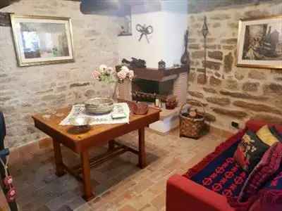 Casa Semi Indipendente Fiuminata 2 Camere 53 mq