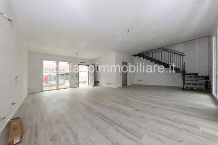 Ville Unifamiliari Arcore vicino Stazione