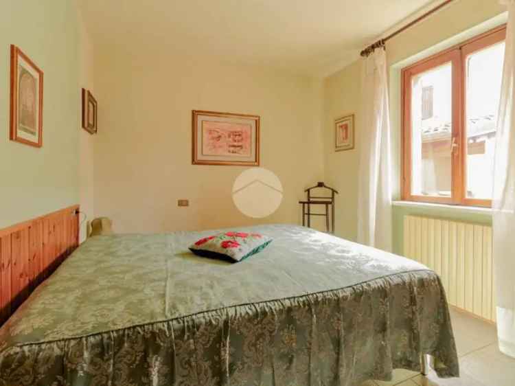 Casa Indipendente Toscolano Maderno Due Appartamenti