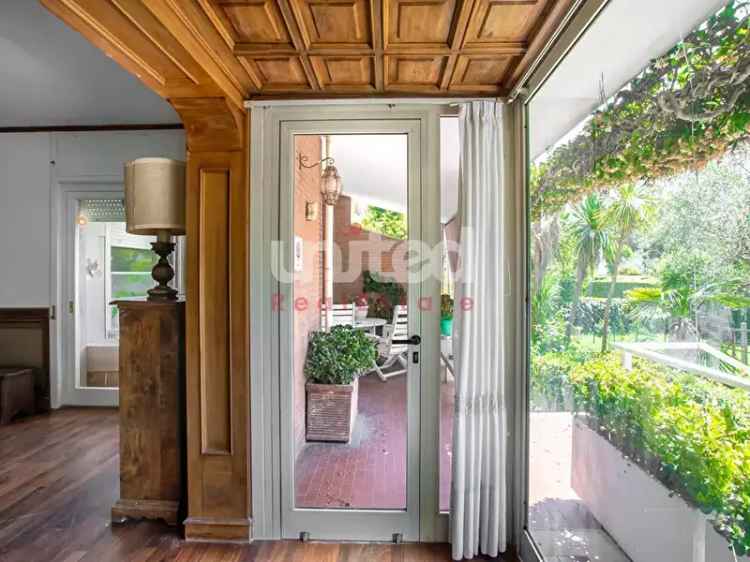 Villa in affitto a Casalpalocco 200 mq 4 camere