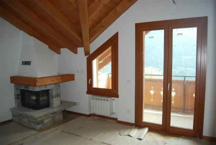 Mansarda Trilocale Monno Vista Panoramica