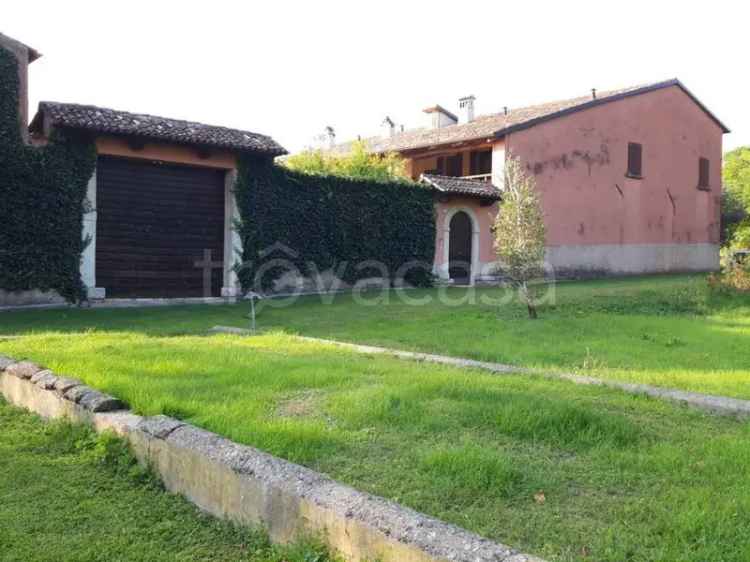Rustico in Vendita Montichiari Via Cerlungo