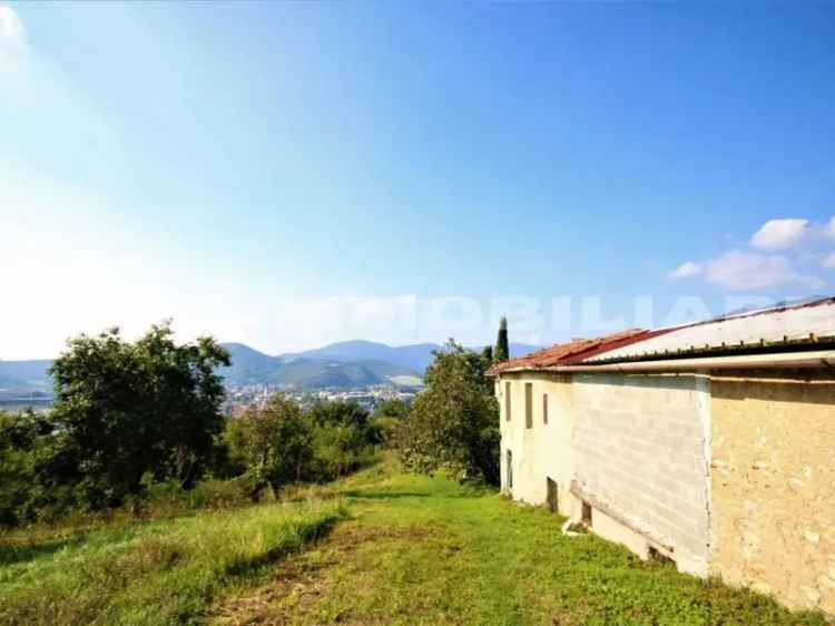 Cascinale Rustico con Giardino 47000 mq Brescia Colle San Giuseppe