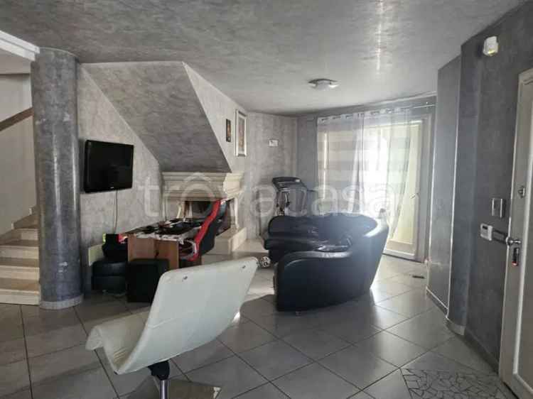 Villa Singola a Sarezzo con Sauna e Garage Quadruplo