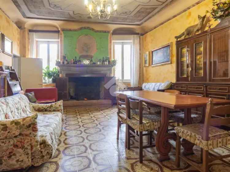 Trilocale Gussago - Piano Terra - Corte Privata - Da Ristrutturare