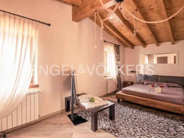 Villa vista lago Sulzano