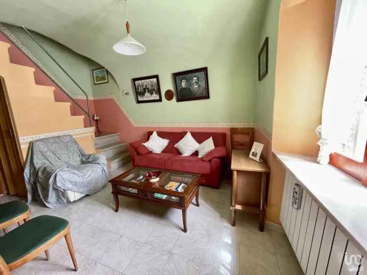 Casa in Vendita Introdacqua 9 locali 145 mq