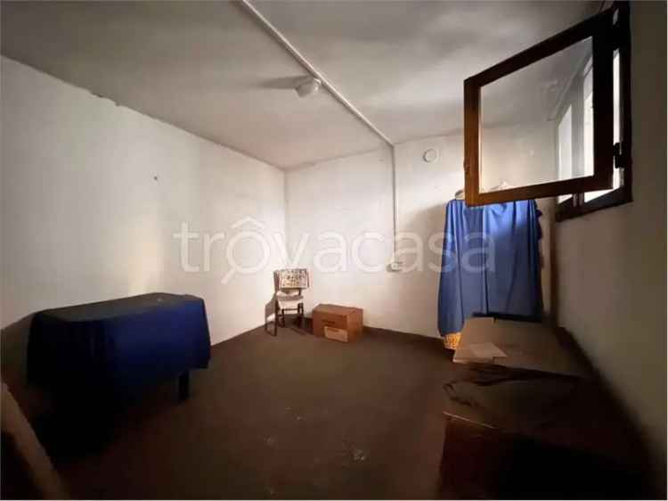 Casa Indipendente Esine 270 mq Da Ristrutturare