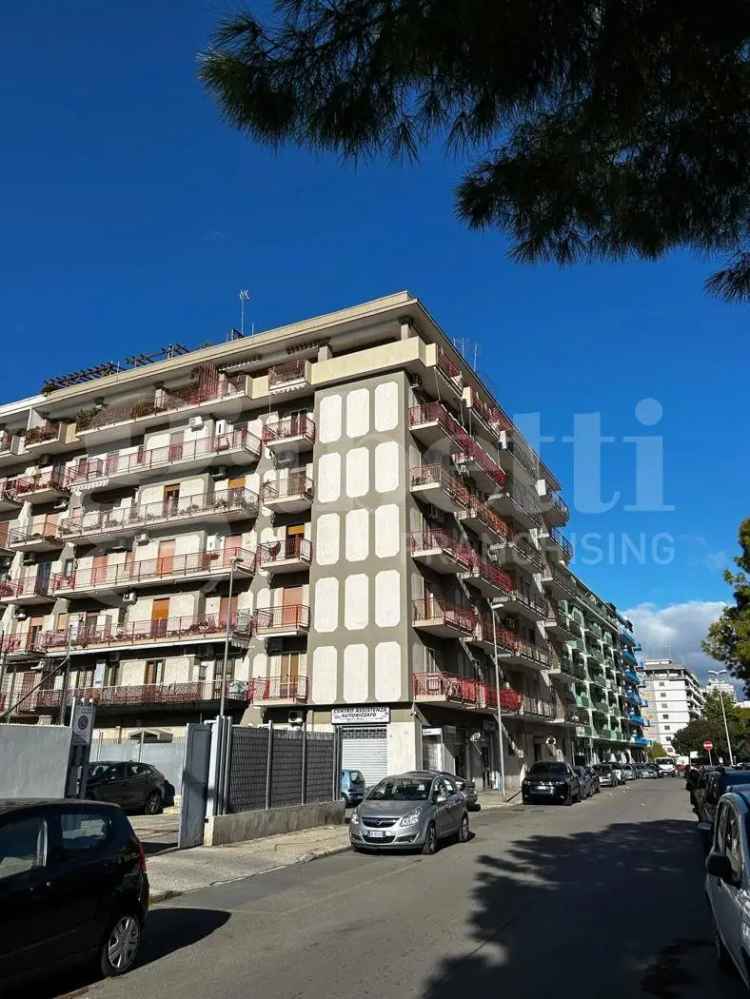 Appartamento in Via Plinio Taranto