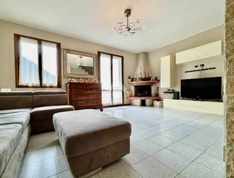 Villa a Schiera in Vendita Villa Carcina