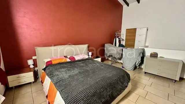 Bilocale Stezzano 90 mq Ristrutturato Travi Vista Box