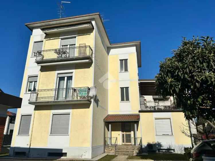 Monolocale in Vendita Cogliate: Cantina Box Auto Climatizzato
