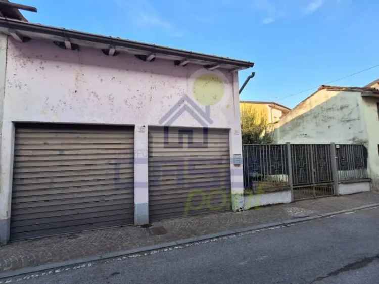 Casa Indipendente a Pontevico per Due Famiglie