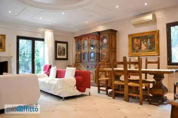 Villa 180 mq con giardino - Ideale famiglie e studenti