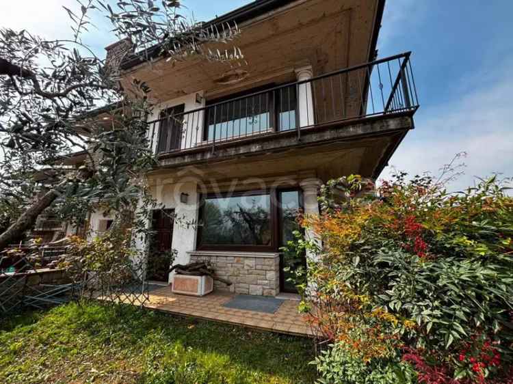 Villa Singola Cazzago San Martino 225mq Giardino 200mq