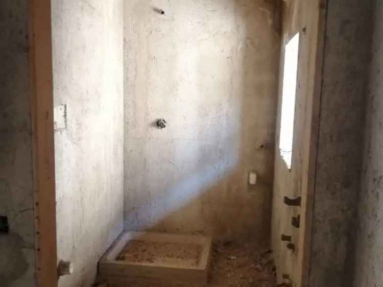Rustico in Vendita a Teglie Vobarno Tre Appartamenti