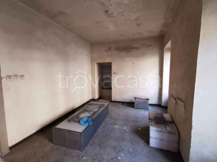 Casa indipendente a Vobarno via De Zoboli da ristrutturare