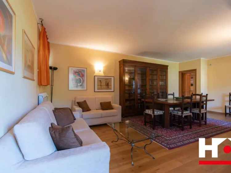 Villa singola con parco a Nave