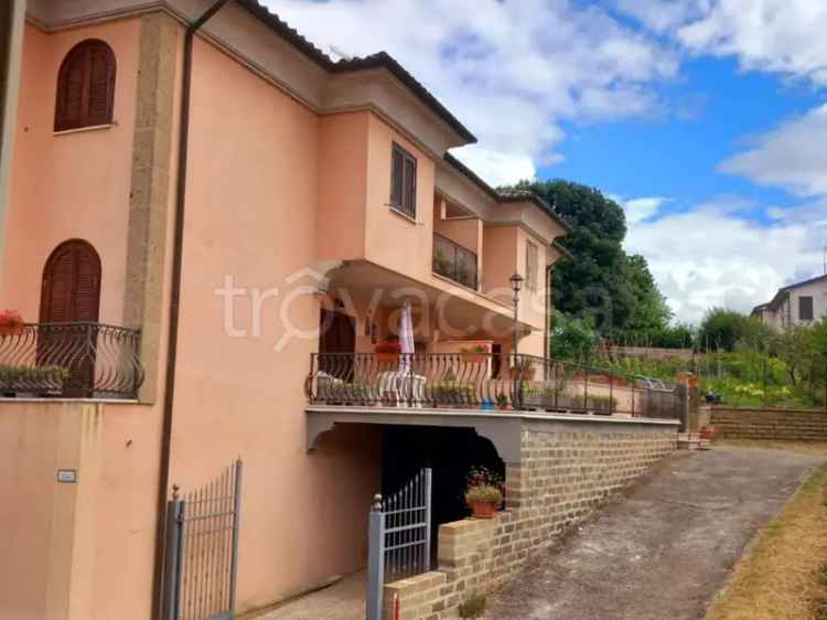 Casa Indipendente Farnese Colle San Martino