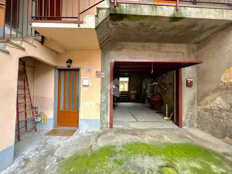 Rustico Duplex Mezzago con Magazzino e Giardino