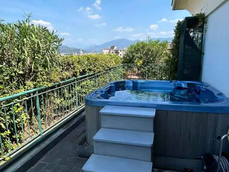 Attico di Lusso Brescia - Vista Panoramica e Piscina
