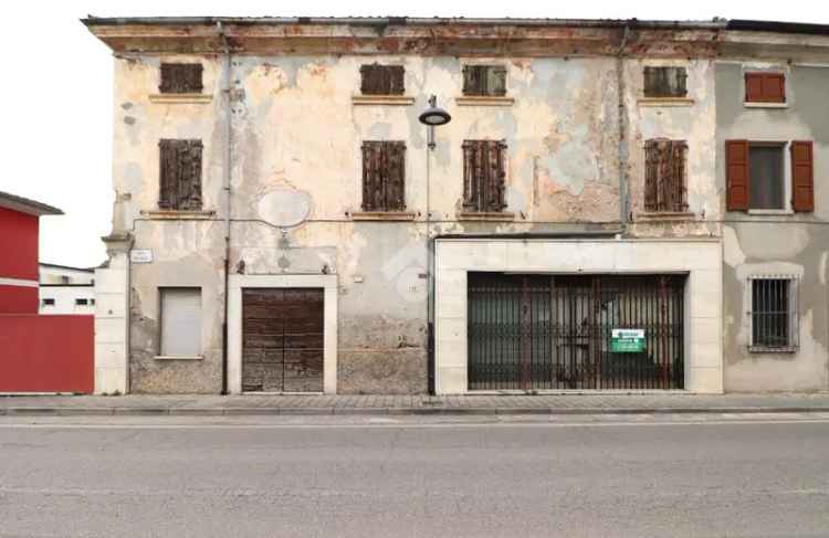 Casa Storica 700 mq Malavicina Da Ristrutturare