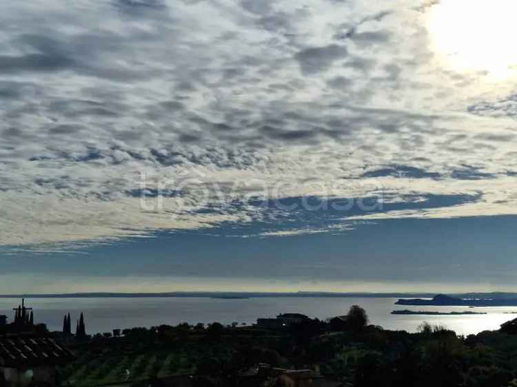 Casa Indipendente Gaino 220mq Vista Lago 4 Appartamenti