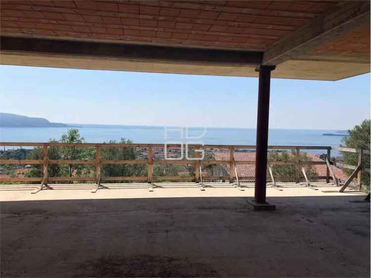 Attico di Lusso Vista Lago Toscolano Maderno