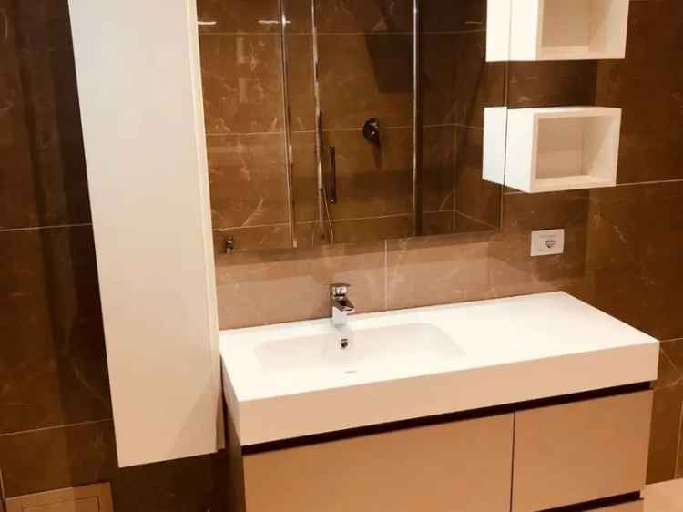 Appartamento in Affitto Parma: Lusso e Comfort in Palazzo d'Epoca