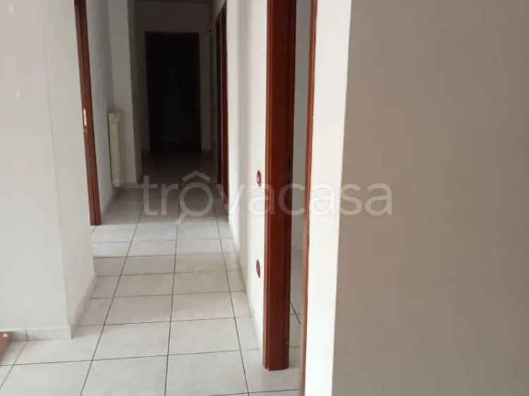 Affitto Appartamento Aversa 3 Camere Garage Studenti