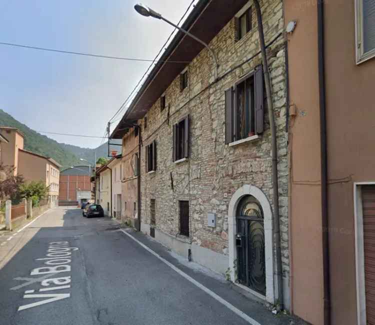 TRILOCALE CON DEPOSITO