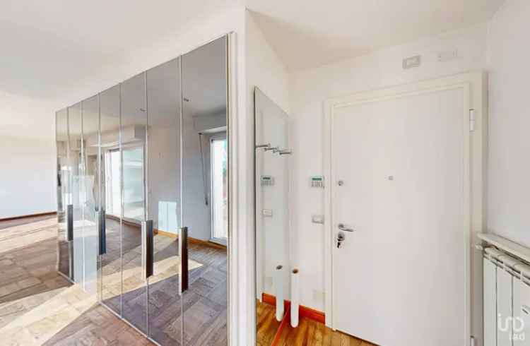 Attico Panoramico con Terrazza 140 mq Savona