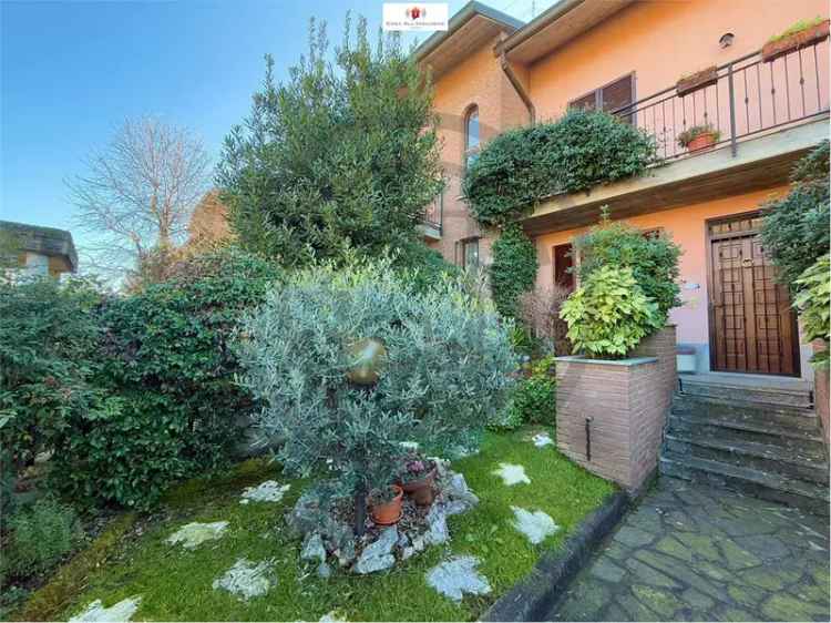 Villetta Roncello: Giardino, Box Doppio, Finiture di Pregio