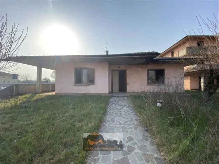 Villa unifamiliare rustico Pontoglio