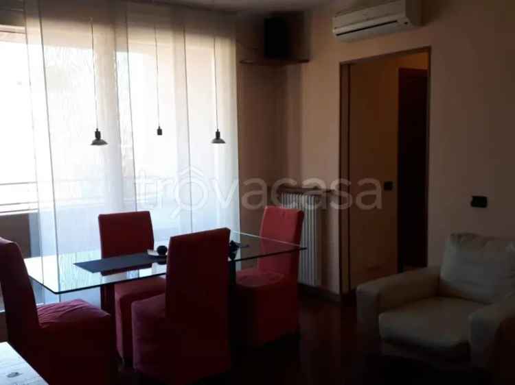 Affitto Appartamento Collecchio Piazza Fraternita