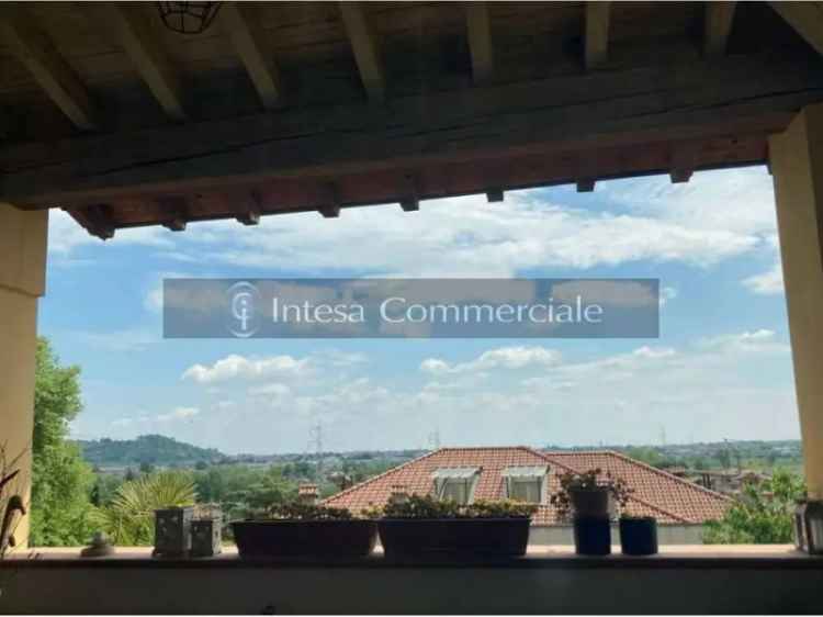 Brescia Via Zambaldi: Pentalocale Signorile Ristrutturato