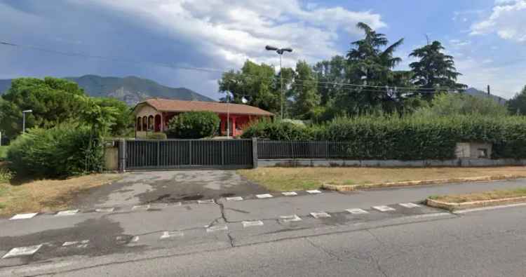 Villa singola Iseo vista lago 360 mq commerciali