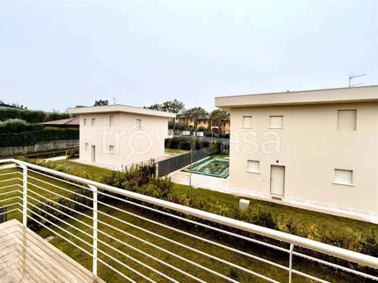 Ville di Lusso in Vendita a Manerba del Garda