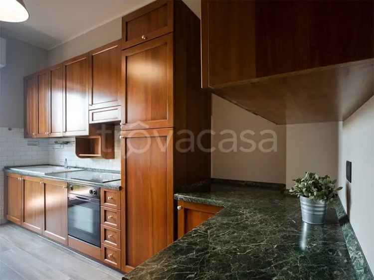 Affitto stanza singola Parma zona Ospedale Maggiore studentessa
