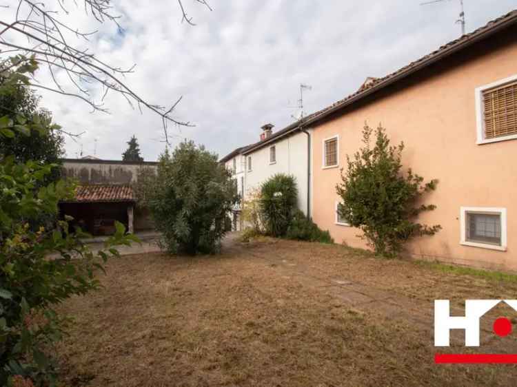 Casa Indipendente a Cellatica: Charme e Spazi Generosi