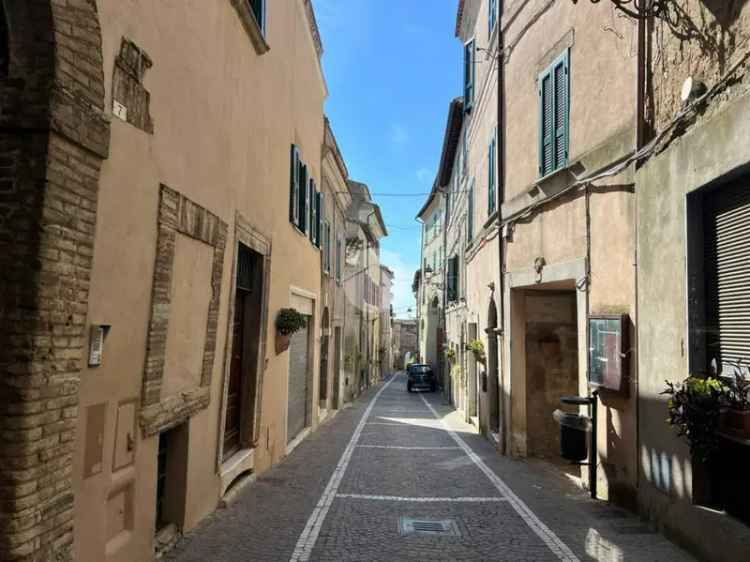 Trilocale in Vendita Collevecchio Centro Storico