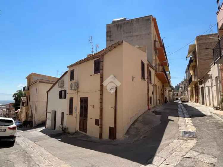 Casa indipendente 100 mq due unita' investimento