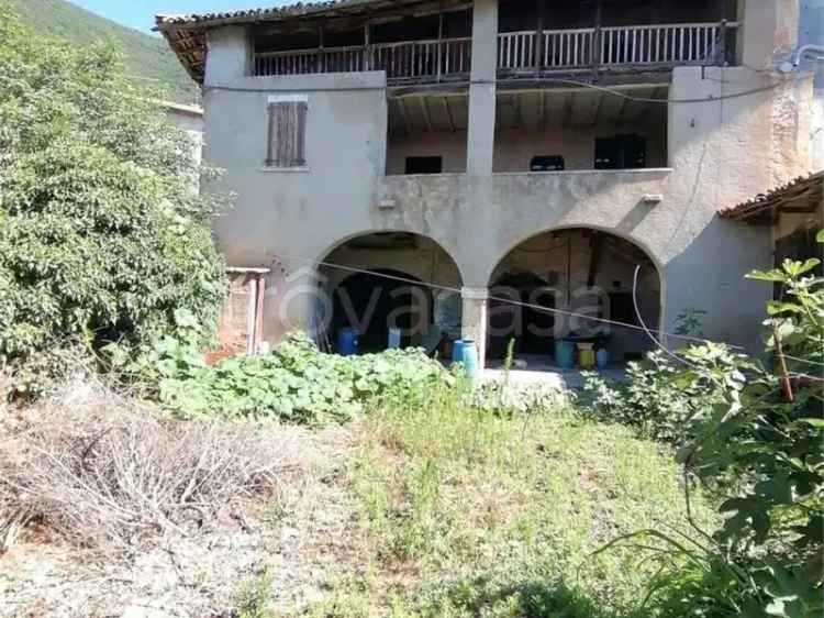 Rustico da Ristrutturare Gavardo