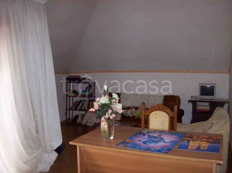 Mansarda Aosta 3 Camere 2 Bagni Posto Auto