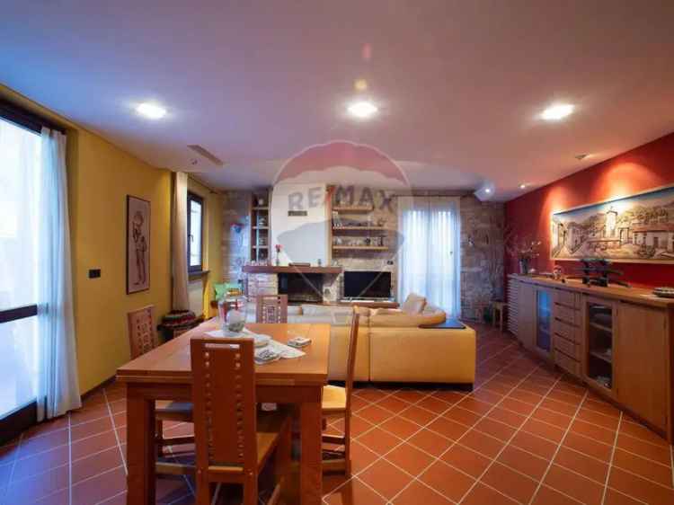 Casa Indipendente Pian Camuno: Eleganza e Comfort