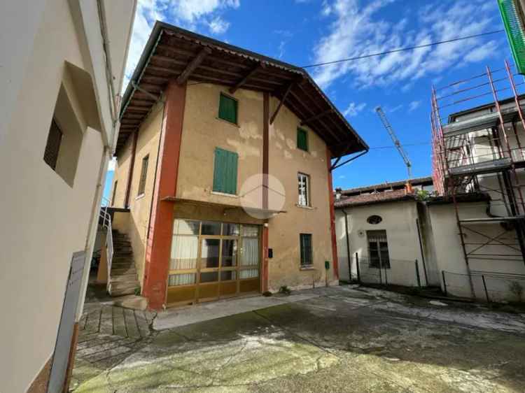 Casa indipendente 200 mq Cellatica